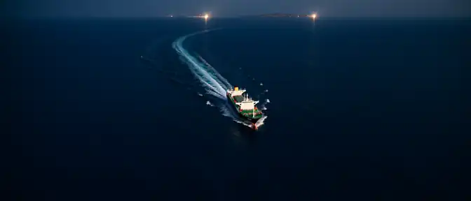 Ракетный удар по нефтяному танкеру: хуситы усиливают морскую блокаду Саудовской Аравии