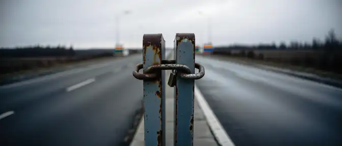 Технический сбой: Латвия временно перекрыла проезд через белорусский рубеж